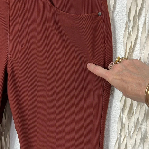 Men's Lululemon ABC Slim Pant Cord in Date Brown Size 32 - Picture 4 of 13